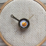 Fried Egg Needle Minder