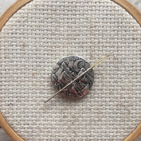 Mountain Needle Minder